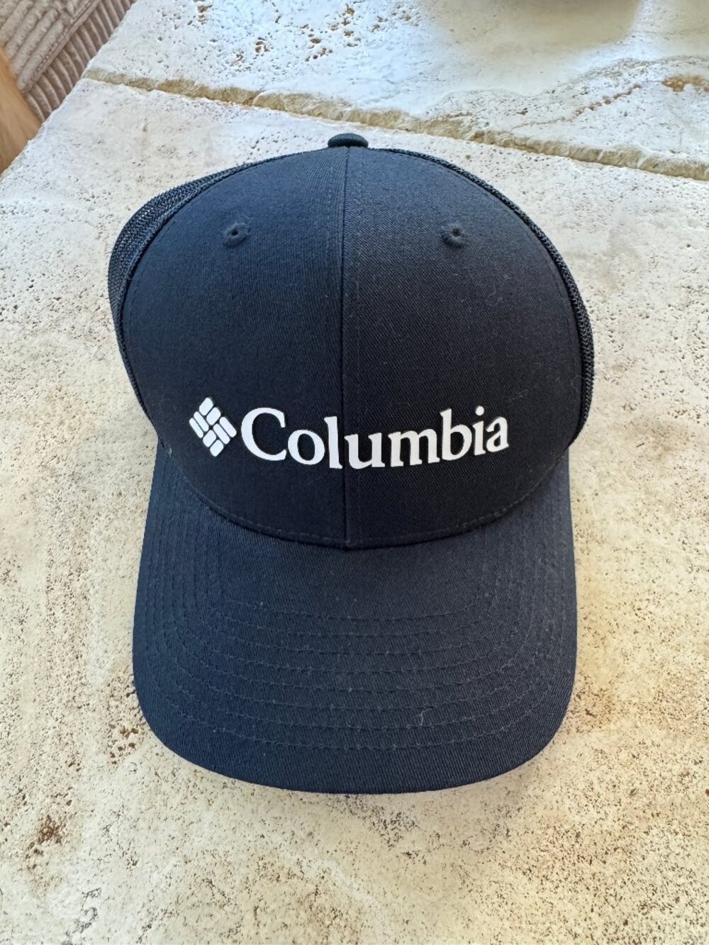Columbia Mesh Snapback / Baseball Cap - Black - NWT